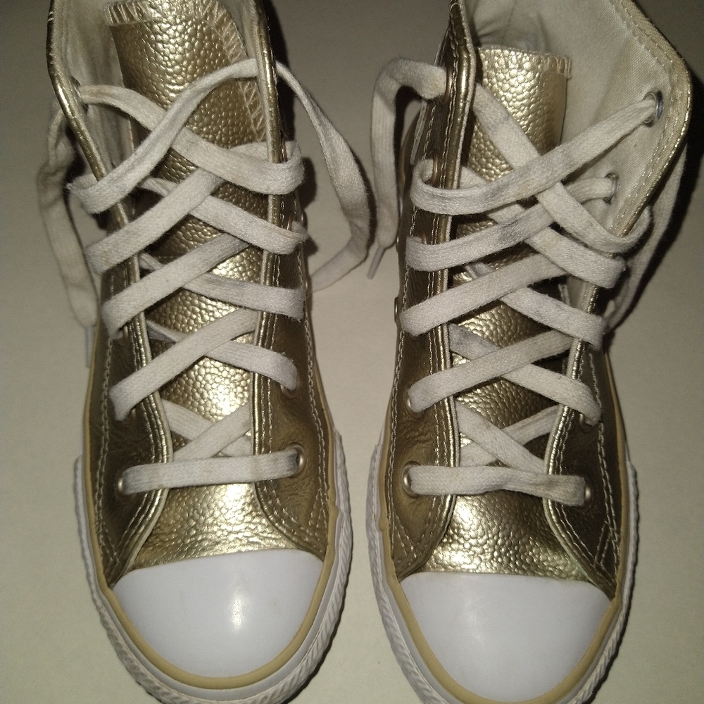 girls gold Converse size 13.5